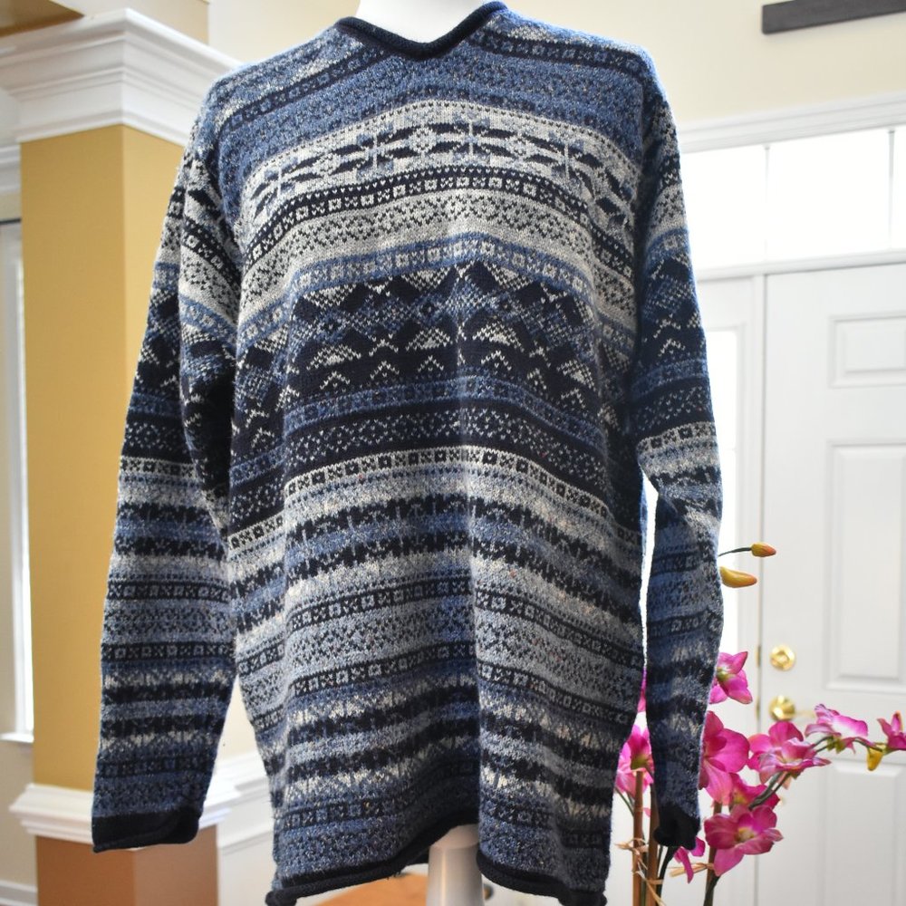 Blue print pull over